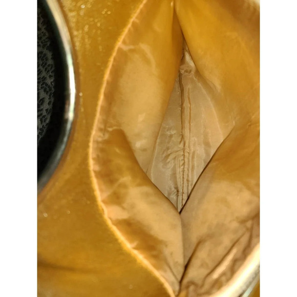 Women's Gold Ring Top Handle Bag and Clutch Set With Golden Gloves (AH) - Picture 9 of 10